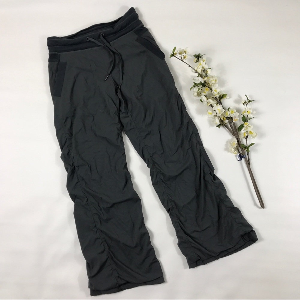 Lululemon live to move pants sz 4